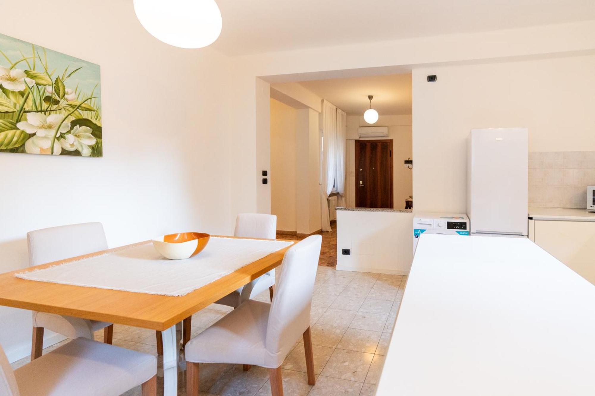 Domus Verona - Elegante Residenza Con Affaccio Su Porta Leoni Oda fotoğraf