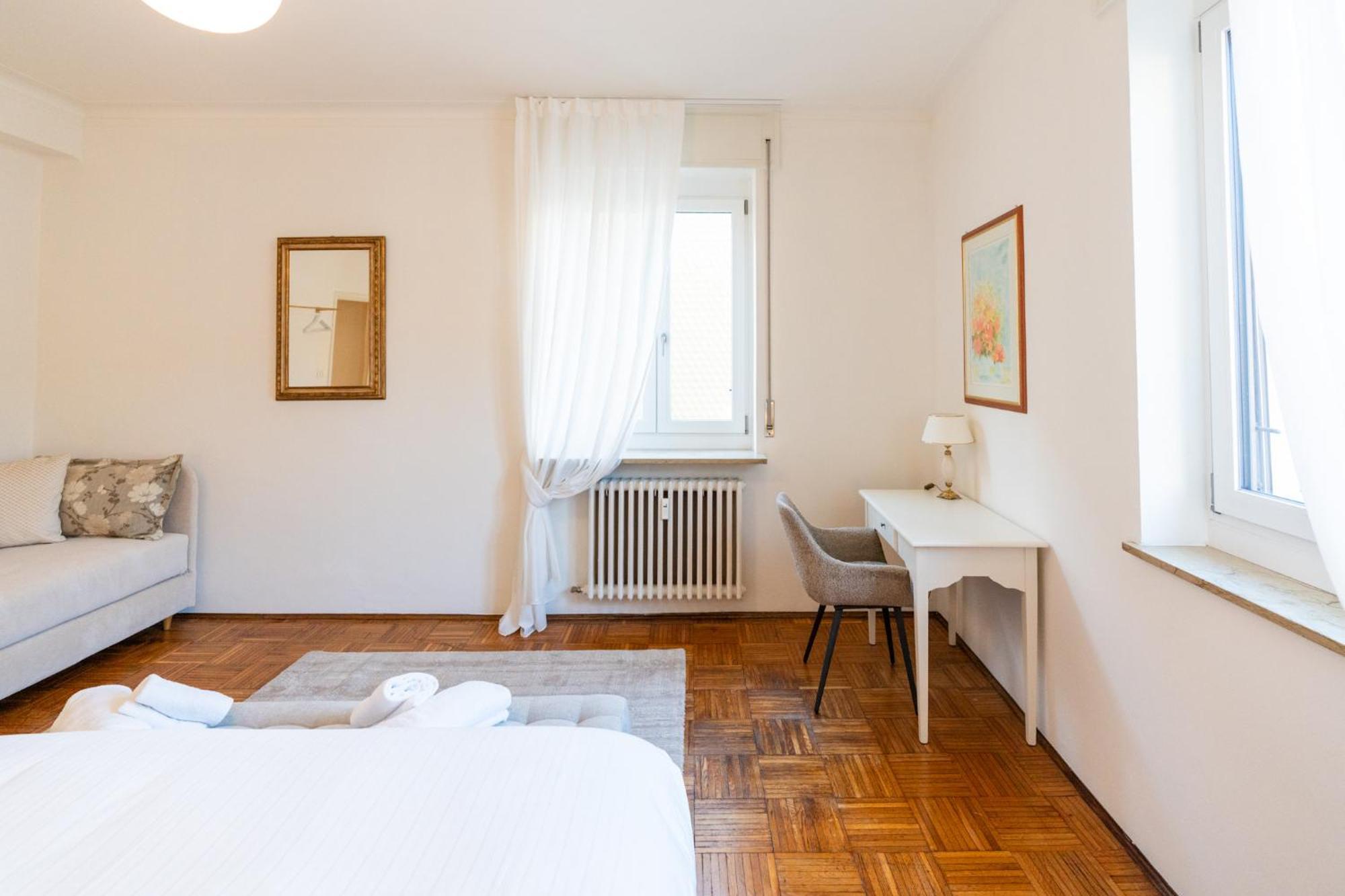 Domus Verona - Elegante Residenza Con Affaccio Su Porta Leoni Oda fotoğraf