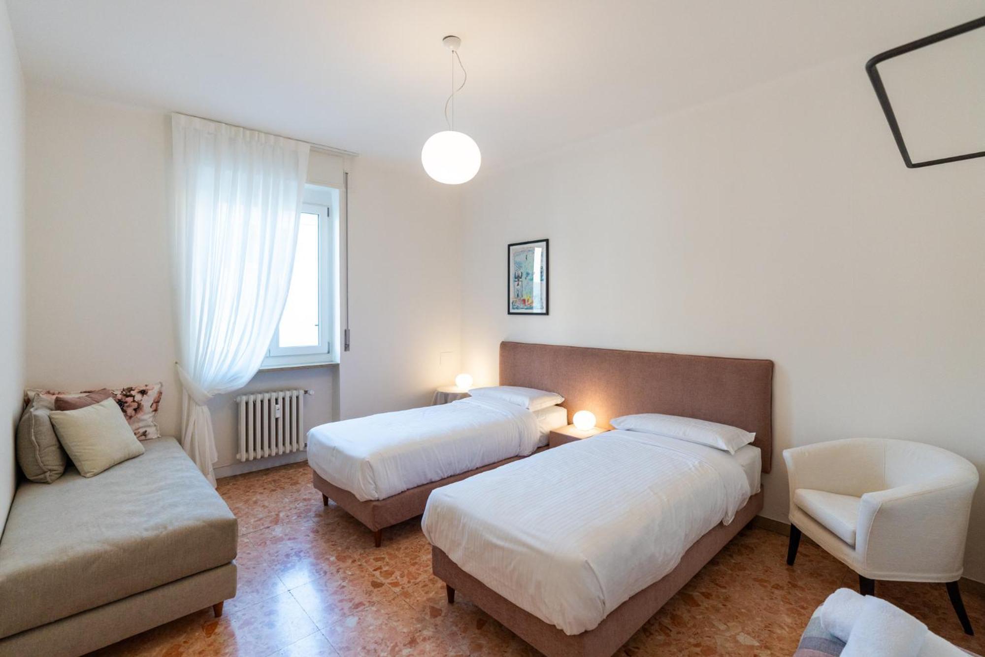 Domus Verona - Elegante Residenza Con Affaccio Su Porta Leoni Oda fotoğraf
